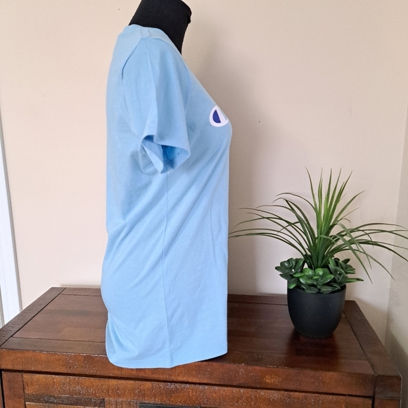 ❤️ New! Champion Logo Tee XS 100% Cotton Light Blue Top Short Sleeved T-shirt - Picture 4 of 10